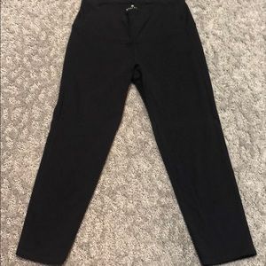 Athleta crops